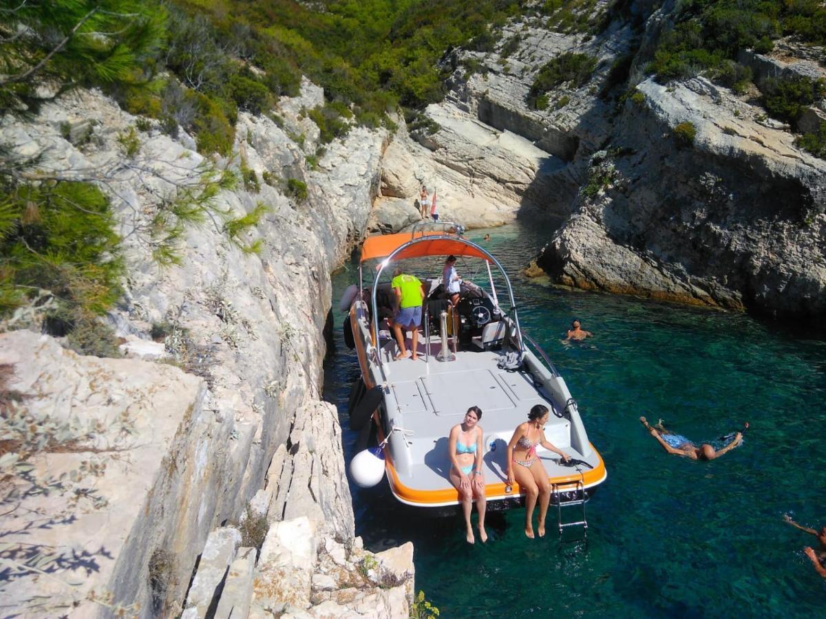 Camping Aloa Bol Esterno foto